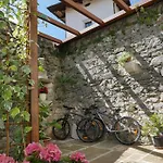 Apartmaji In Sobe Odlicna Hisa Appartement *
