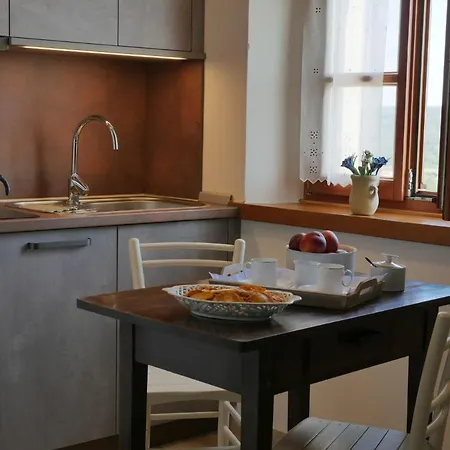 Daire Apartmaji In Sobe Odlicna Hisa Štanjel