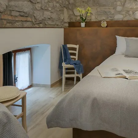 Apartmaji In Sobe Odlicna Hisa Daire